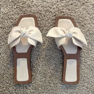 Dainty Cream Bow Flat Sandals